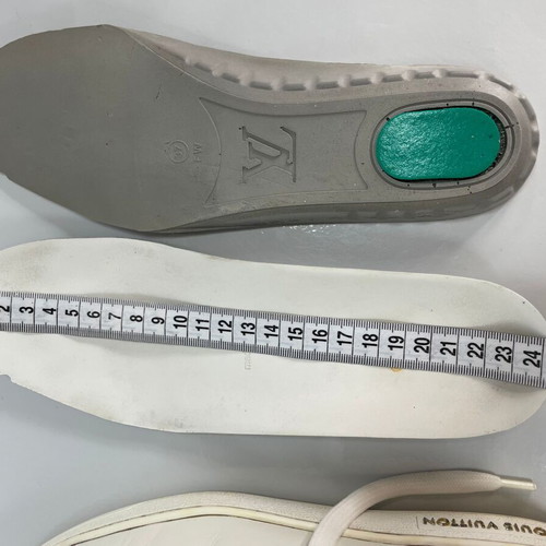 Louis Vuitton Frontrow leather sneakers used, white, size 37