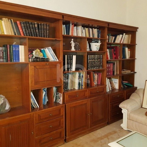 Walnut bookcase used, large with 2 cracks