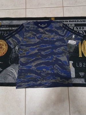 Adidas blue camo shirt like new, size 152 cm