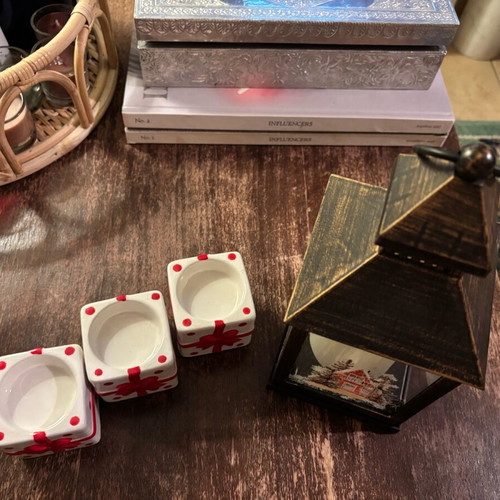 Christmas lantern and tealight holders like new