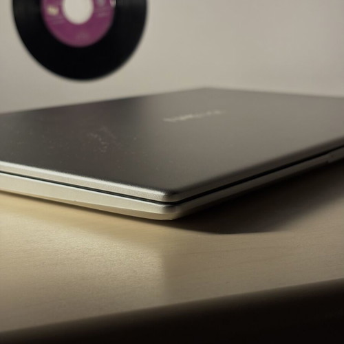 Huawei MateBook D15 i5 11th Gen 8GB RAM 256GB SSD like new