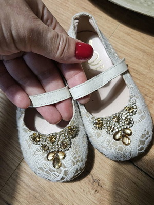 Everkid lace baptism ballerinas like new with gold rhinestones
