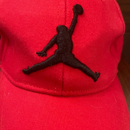 Zara red hat new