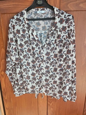 Πουκάμισο Toi&Moi πολύχρωμο σαν καινούργιο με ιδιαίτερη πλάτη μέγεθος M