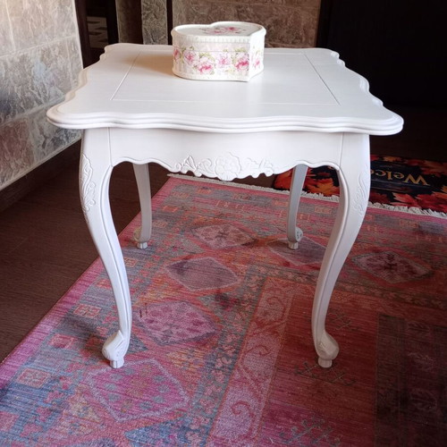 Wooden vintage coffee table new, Italian white side table
