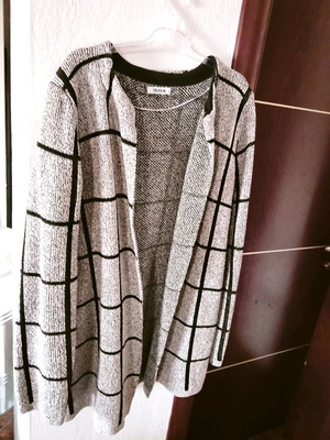 Cardigan like new, black and white, size M