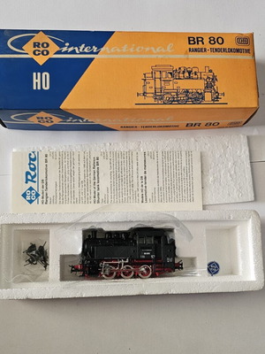 Roco BR 80 HO 1:87 Steam Locomotive like new with box
