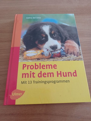Dog Training Book in German like new