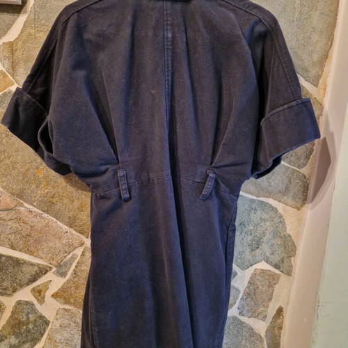 Mango castor coat used with short sleeves and cross button closure
