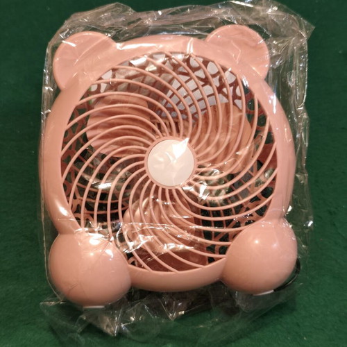Portable USB desk fan, pink with bear ears
