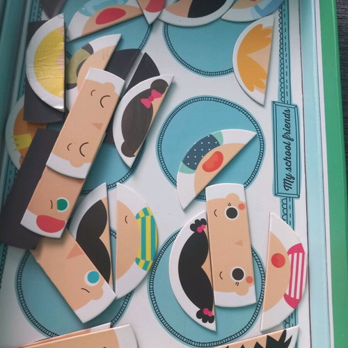 Magnetic emotions board like new for children's education
