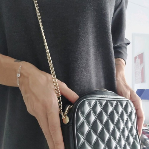 Quilted black H&M crossbody bag like new with chain