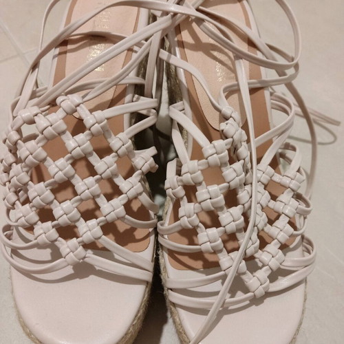 Platform sandals size 38 like new, lightweight with soft leather
