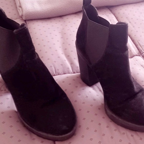 Chelsea boots size 38 used, black