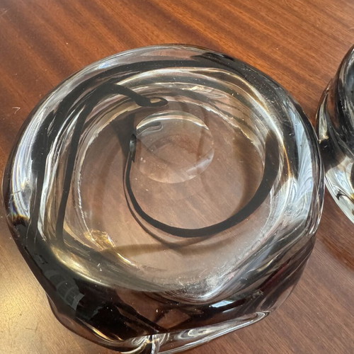 Glass ashtrays set of 2, heavy type, like new