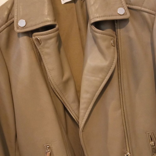 Leather jacket Mango like new, size small, beige