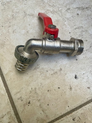 Outdoor faucet 3/4, large hose connection