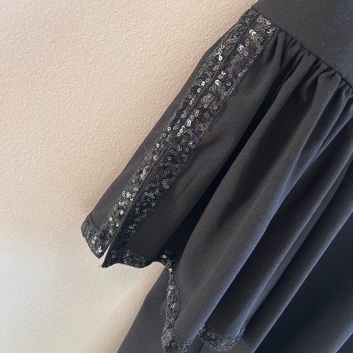 Black oversized dress new, size small, knee-length
