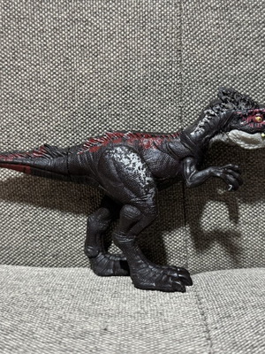 Jurassic World Dominion Moros Intrepidus dinosaur figure used