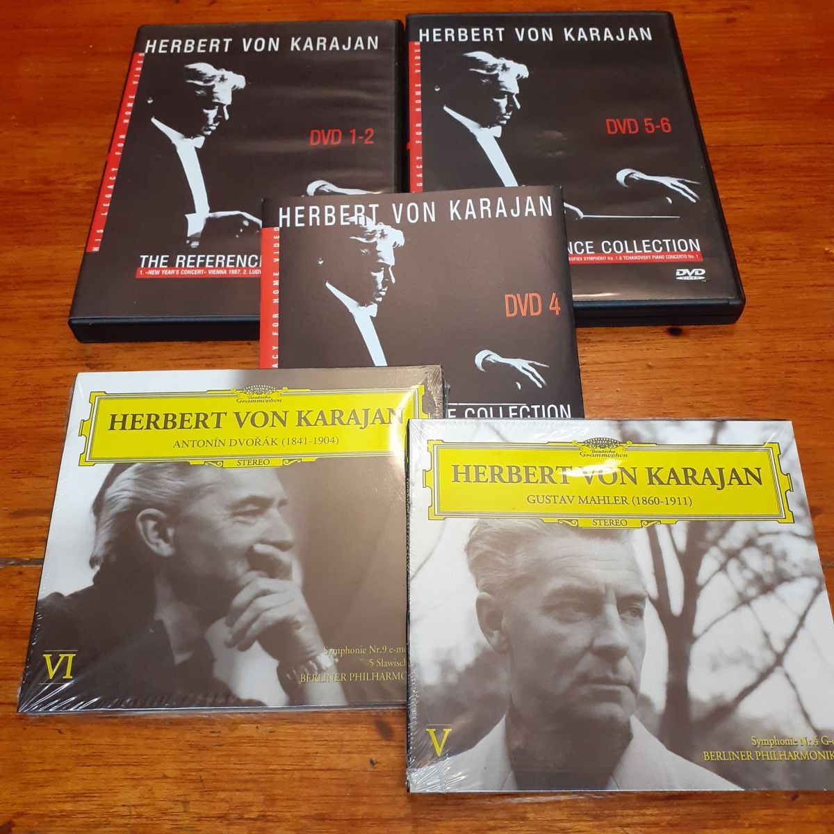 Herbert Von Karajan Collection 5 DVDs and… - € 8,00 - Vendora.cy