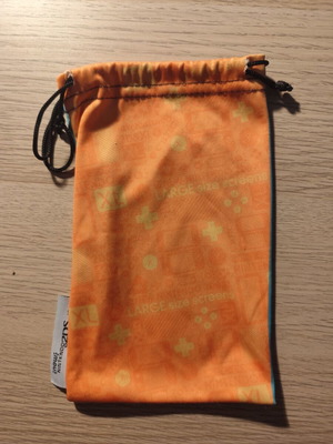 Nintendo 2DS XL carrying case used, official pouch