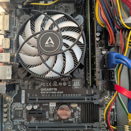 Σετ Gigabyte GA-H110M-D2P με Intel i5-6500, 8GB DDR4 και Arctic Cooler μεταχειρισμένο