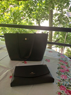 Ted Baker Aveeda shoulder bag with detachable clutch like new