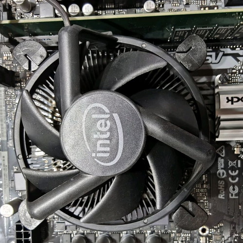 ASRock H510M-HVS with Intel Core i3-10105 and 8GB DDR4 3200MHz used