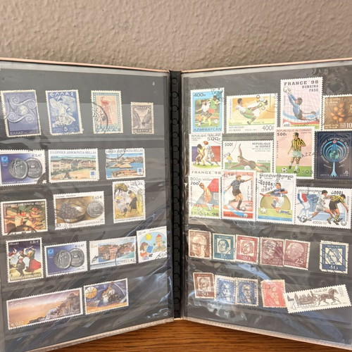 Stamp collection like new with album from 1950 to 2000