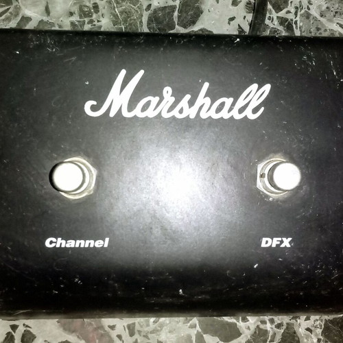 Ενισχυτής κιθάρας Marshall MG 100DFX μεταχειρισμένος με πετάλι Marshall Footswitch