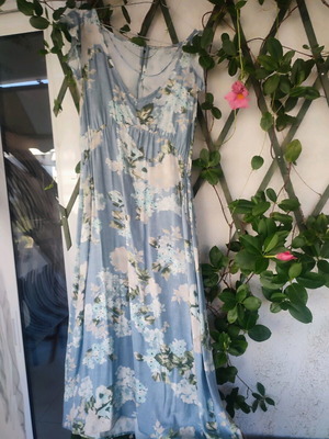 Oysho dress romantic floral midi like new, size large, blue