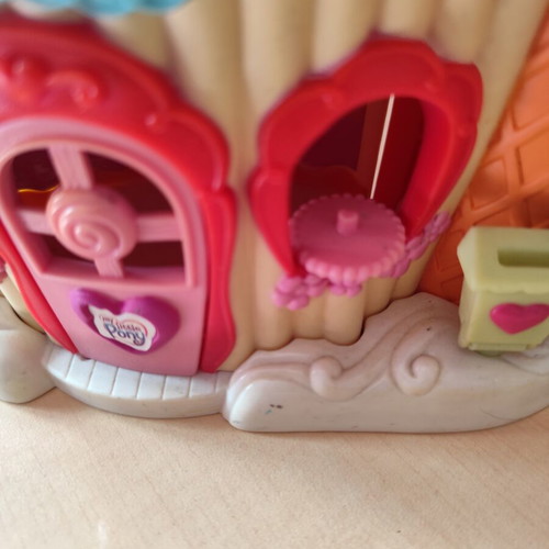 Strawberry Shortcake House used with some stains