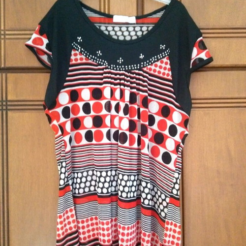 Casual T-shirts used, H&D and Jin&Da, size M/L, multicolor