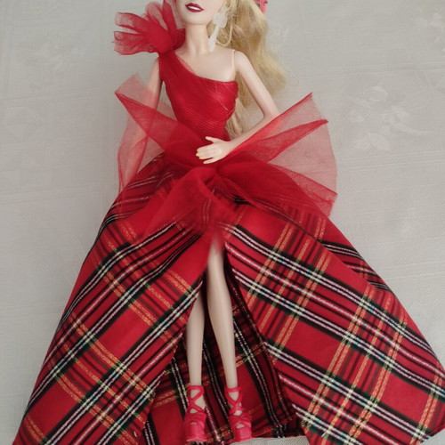 Κούκλα Barbie Holiday 2024 Signature σαν καινούργιο