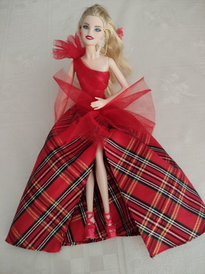Κούκλα Barbie Holiday 2024 Signature σαν καινούργιο