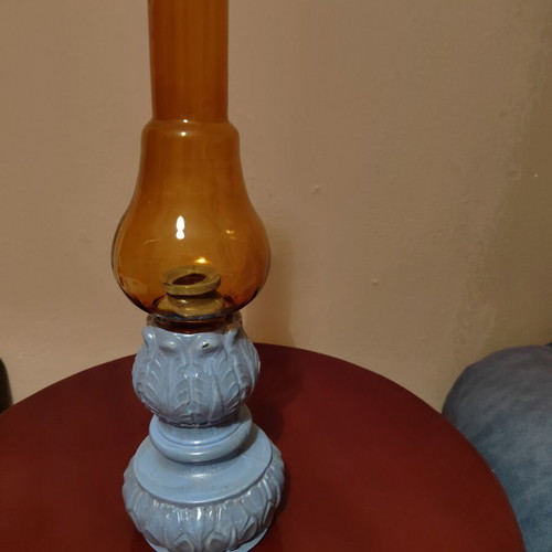 Vintage oil lamp collectible with brown glass chimney like new