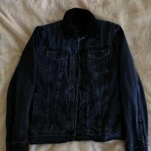 Jean Jacket black with fur lining