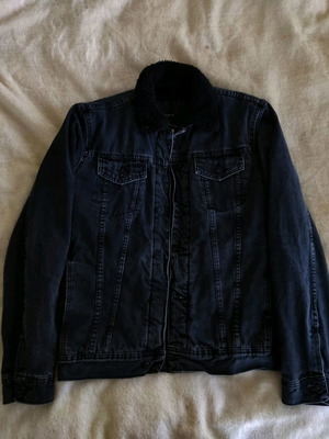 Jean Jacket black with fur lining