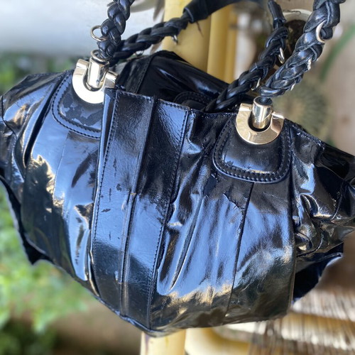 Τσάντα χειρός Chloé Héloise από δέρμα λουστρίνι μεταχειρισμένη, μαύρη και ασημί