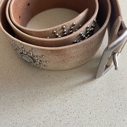 Vintage Guess leather belt metallic with studs and crystals, like new