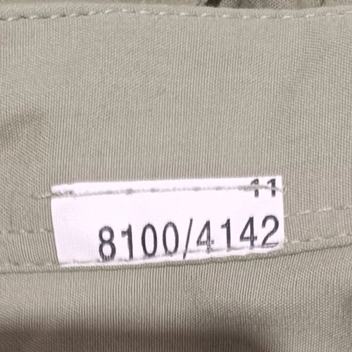 Army uniforms like new, various sizes and types
