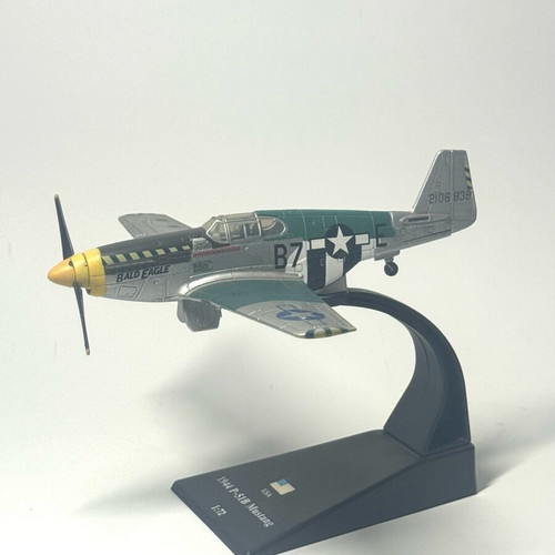 1944 P-51B Mustang decorative airplane like new