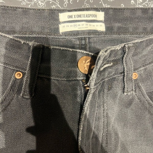 One Teaspoon jeans size 25 like new, black and grey