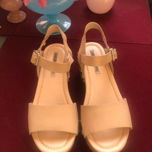 Windsor Smith Shay Πέδιλα Πλατφόρμες μεταχειρισμένα, νούμερο 36, μπεζ δέρμα