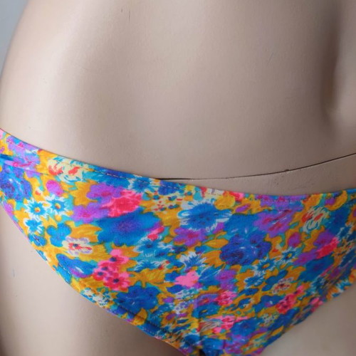 Printed bikini used, size M-L