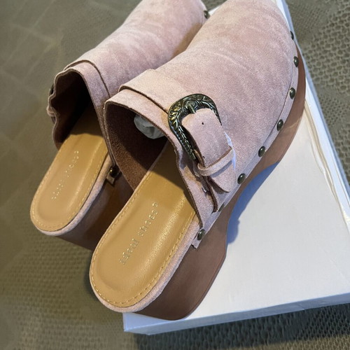 Ideal Shoes women's clogs new, pink nude synthetic suede
