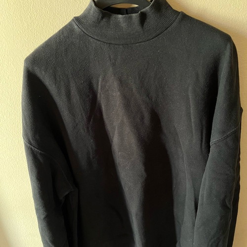 Bershka sweatshirt black size M like new