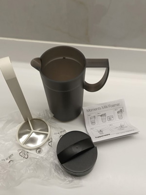 Δοχείο Tupperware για αφρόγαλα, καινούργιο