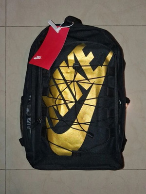 Nike Hayward backpack black and gold