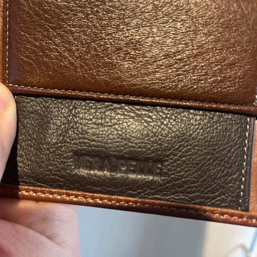 Hunter brown wallet like new, genuine